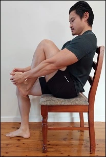 stretching-the-soleus-whilst-sitting