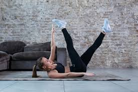 Single-arm toe touch